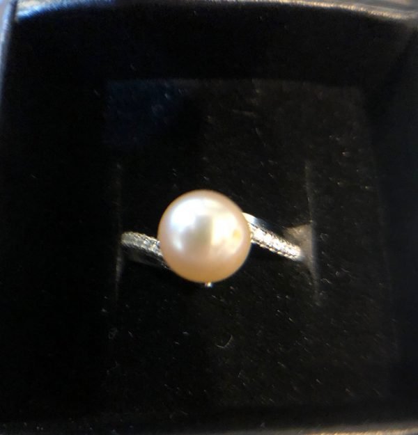 Sterling Silver White Pearl Ring